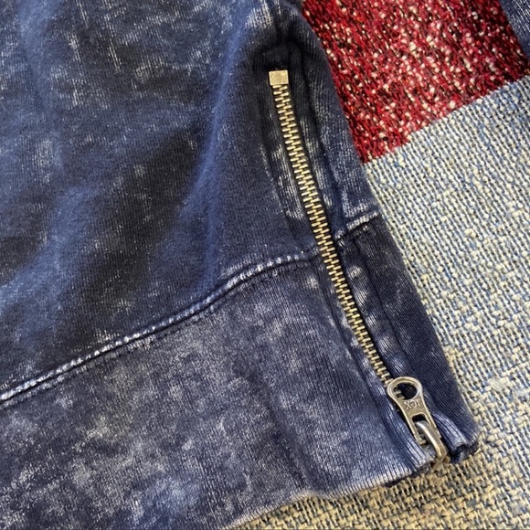 Decree Men’s Vintage Wash Blue Crewneck Sweater Tie Dye Zip Hem Casual M - Picture 6 of 11